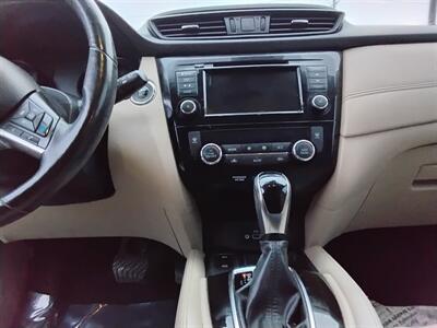 2018 Nissan Rogue S - Photo 10 - Cahokia, IL 62206