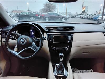2018 Nissan Rogue S - Photo 15 - Cahokia, IL 62206