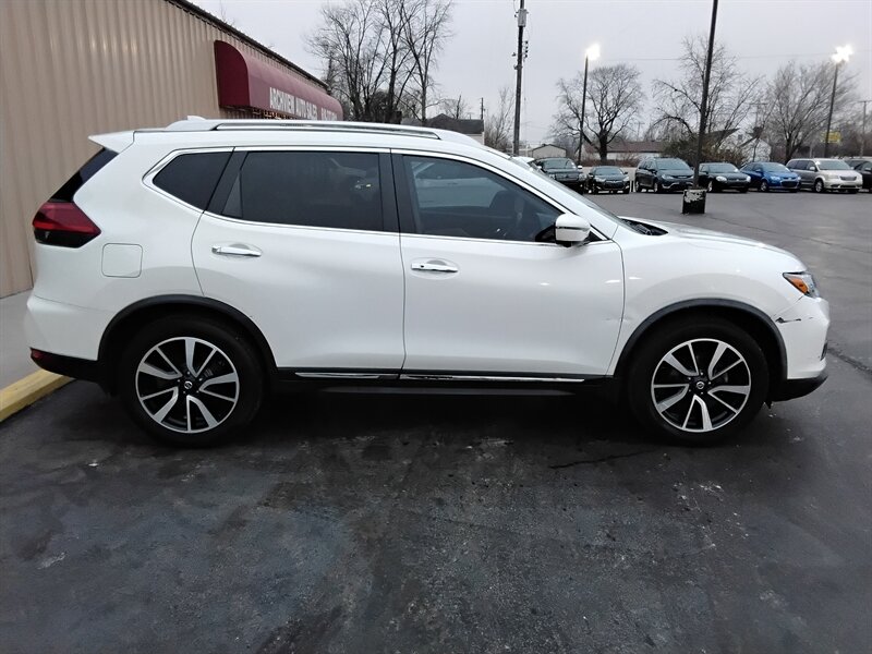 2018 Nissan Rogue S - Photo 4 - Cahokia, IL 62206
