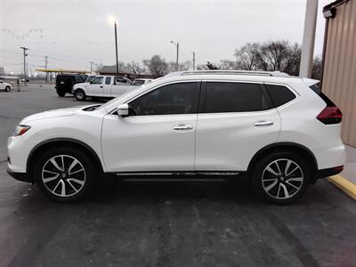 2018 Nissan Rogue S - Photo 8 - Cahokia, IL 62206