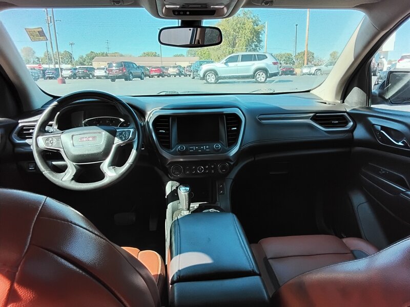 2017 GMC Acadia SLT-1 - Photo 5 - Cahokia, IL 62206