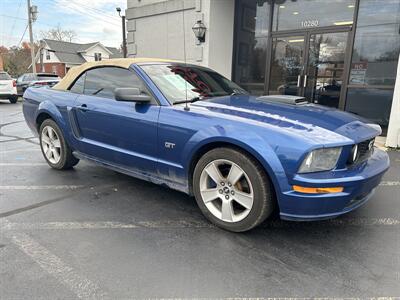 2006 Ford Mustang GT Deluxe   - Photo 2 - Fairview Heights, IL 62208