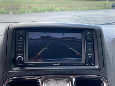 2013 Chrysler Town & Country Touring   - Photo 15 - Cahokia, IL 62206