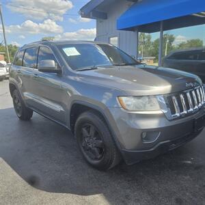 2013 Jeep Grand Cherokee Laredo   - Photo 7 - Belleville, IL 62223