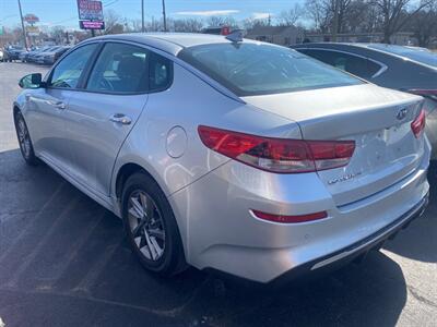 2020 Kia Optima LX   - Photo 5 - Belleville, IL 62226