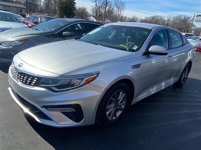 2020 Kia Optima LX   - Photo 2 - Belleville, IL 62226
