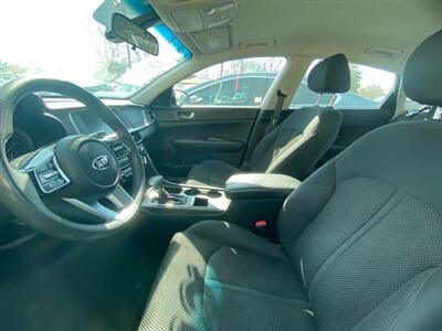 2020 Kia Optima LX   - Photo 4 - Belleville, IL 62226