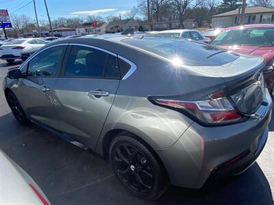 2017 Chevrolet Volt LT   - Photo 4 - Belleville, IL 62226