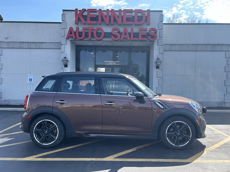 2013 MINI Countryman Cooper S   - Photo 1 - Fairview Heights, IL 62208