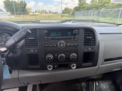 2011 Chevrolet Silverado 1500 LS   - Photo 11 - Cahokia, IL 62206