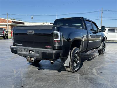 2011 GMC Sierra 2500 Denali   - Photo 7 - Cahokia, IL 62206