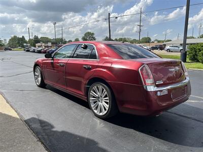 2012 Chrysler 300 Series Limited   - Photo 5 - Fairview Heights, IL 62208