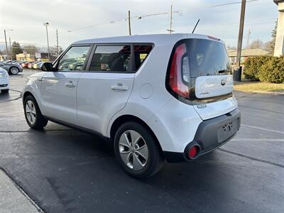 2015 Kia Soul   - Photo 5 - Fairview Heights, IL 62208