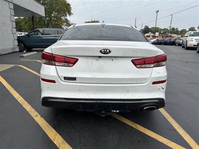 2019 Kia Optima LX   - Photo 7 - Fairview Heights, IL 62208