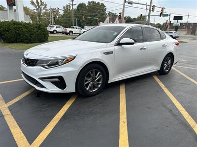 2019 Kia Optima LX   - Photo 3 - Fairview Heights, IL 62208