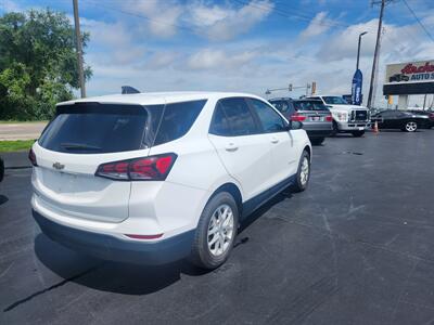 2022 Chevrolet Equinox LS   - Photo 3 - Cahokia, IL 62206