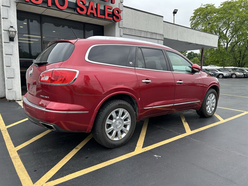 2013 Buick Enclave Leather - Photo 4 - Fairview Heights, IL 62208