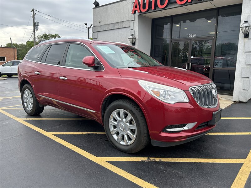 2013 Buick Enclave Leather - Photo 2 - Fairview Heights, IL 62208