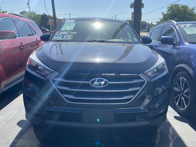 2016 Hyundai TUCSON 2.0L Base - Photo 1 - Belleville, IL 62226