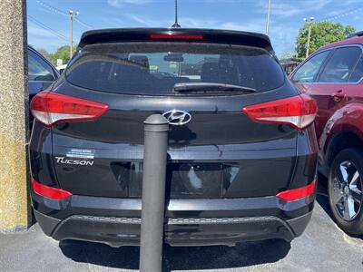 2016 Hyundai TUCSON 2.0L Base   - Photo 3 - Belleville, IL 62226