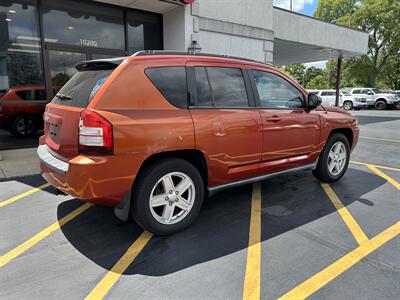 2010 Jeep Compass Sport   - Photo 4 - Fairview Heights, IL 62208