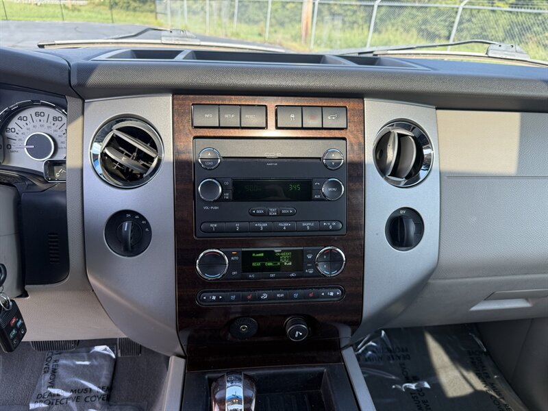 2008 Ford Expedition EL Limited - Photo 14 - Cahokia, IL 62206