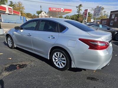 2018 Nissan Altima 2.5 S   - Photo 5 - Millstadt, IL 62260