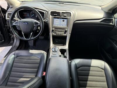 2017 Ford Fusion SE   - Photo 10 - Cahokia, IL 62206
