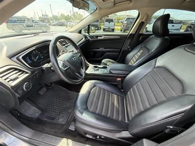 2017 Ford Fusion SE   - Photo 7 - Cahokia, IL 62206