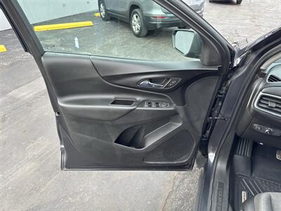 2022 Chevrolet Equinox LT   - Photo 12 - Millstadt, IL 62260