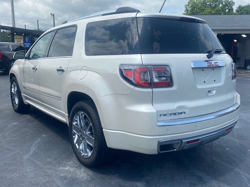 2013 GMC Acadia Denali - Photo 8 - Belleville, IL 62226