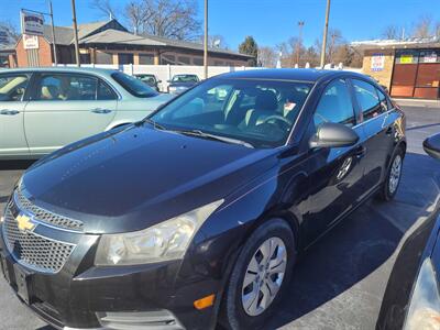 2012 Chevrolet Cruze LS   - Photo 2 - Belleville, IL 62226