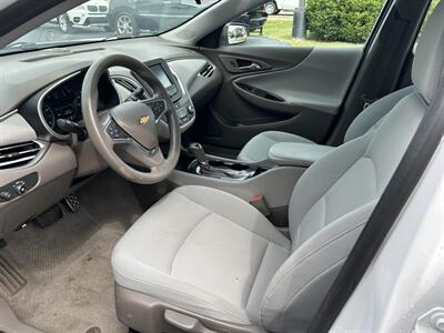 2017 Chevrolet Malibu LS - Photo 8 - Fairview Heights, IL 62208