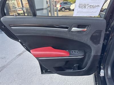 2020 Chrysler 300 Series S   - Photo 23 - Millstadt, IL 62260