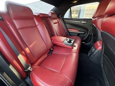 2020 Chrysler 300 Series S   - Photo 32 - Millstadt, IL 62260