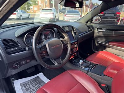 2020 Chrysler 300 Series S   - Photo 15 - Millstadt, IL 62260