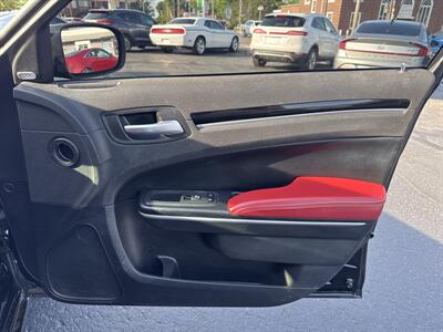 2020 Chrysler 300 Series S   - Photo 22 - Millstadt, IL 62260