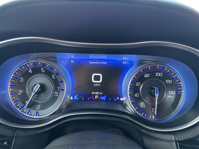 2020 Chrysler 300 Series S   - Photo 18 - Millstadt, IL 62260
