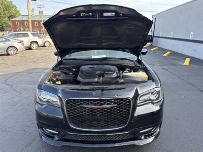2020 Chrysler 300 Series S   - Photo 12 - Millstadt, IL 62260