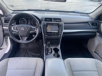 2015 Toyota Camry Hybrid LE   - Photo 12 - Cahokia, IL 62206