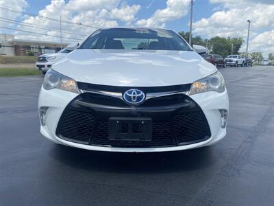 2015 Toyota Camry Hybrid LE   - Photo 2 - Cahokia, IL 62206