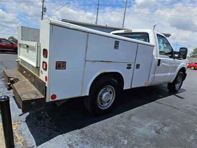 2012 Ford F-250 XL   - Photo 6 - Belleville, IL 62223