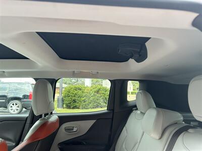 2015 Jeep Renegade Limited - Photo 11 - Fairview Heights, IL 62208