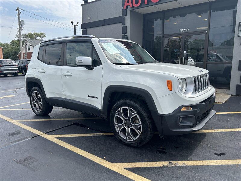 2015 Jeep Renegade Limited - Photo 2 - Fairview Heights, IL 62208