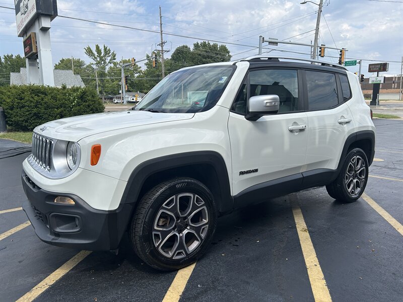 2015 Jeep Renegade Limited - Photo 3 - Fairview Heights, IL 62208
