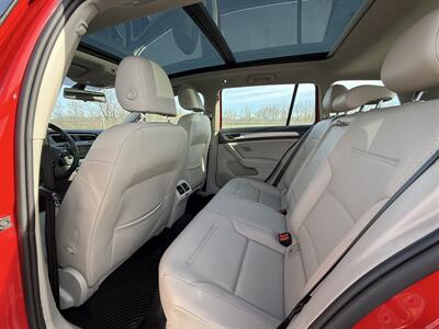 2017 Volkswagen Golf SportWagen TSI S   - Photo 11 - Cahokia, IL 62206