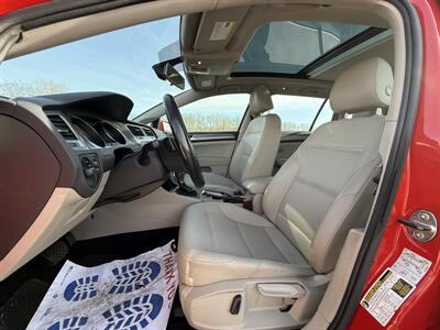 2017 Volkswagen Golf SportWagen TSI S   - Photo 10 - Cahokia, IL 62206