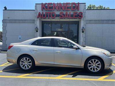2014 Chevrolet Malibu LT   - Photo 1 - Fairview Heights, IL 62208