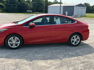 2018 Chevrolet Cruze LT Auto - Photo 2 - Cahokia, IL 62206