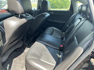 2010 Chevrolet Impala LTZ   - Photo 10 - Fairview Heights, IL 62208